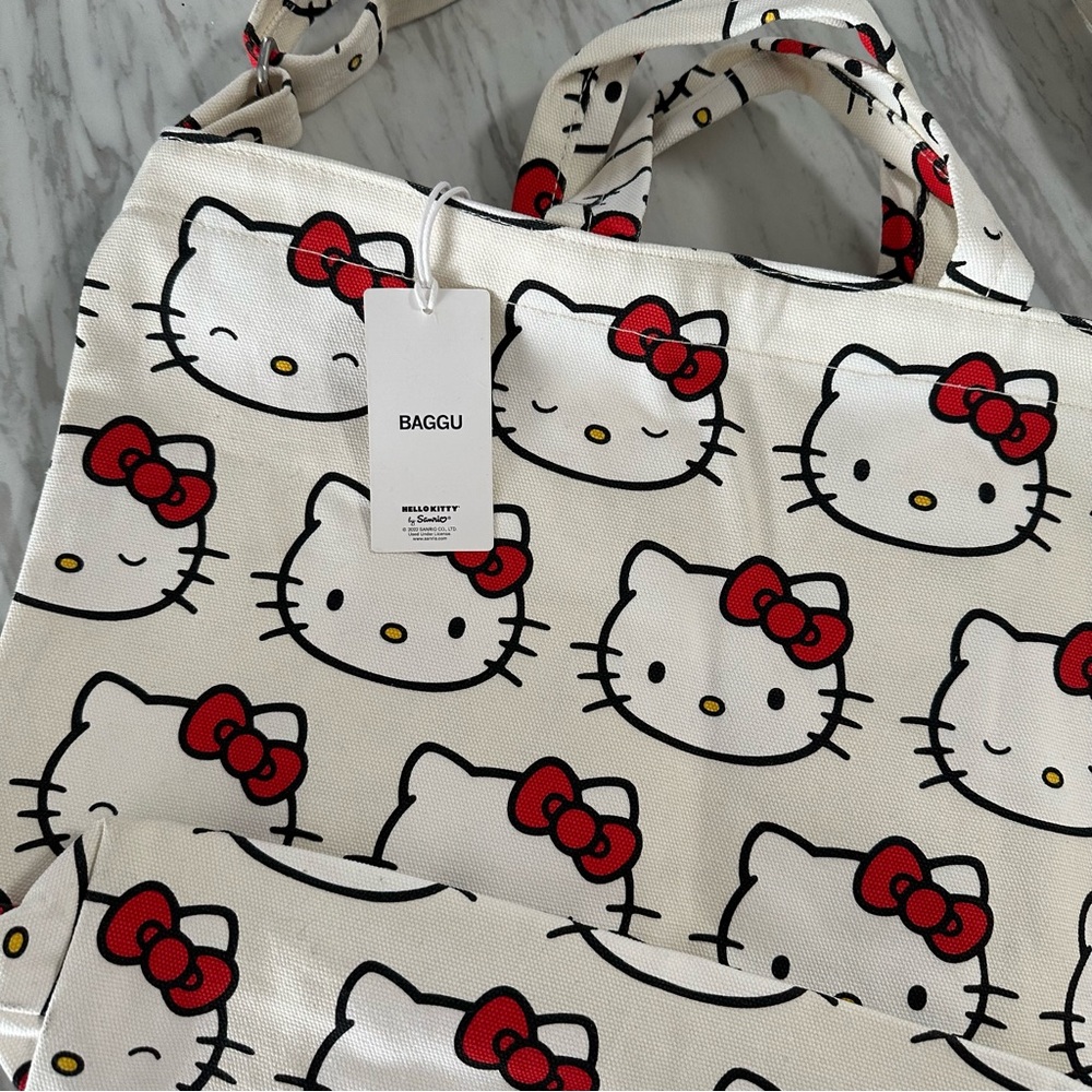 ❌SOLD❌ BAGGU Hello Kitty Duck Bag
